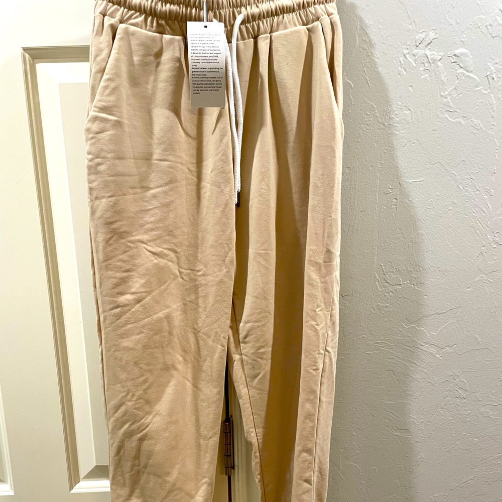 Automet joggers. Light tan. Size small. New- never worn